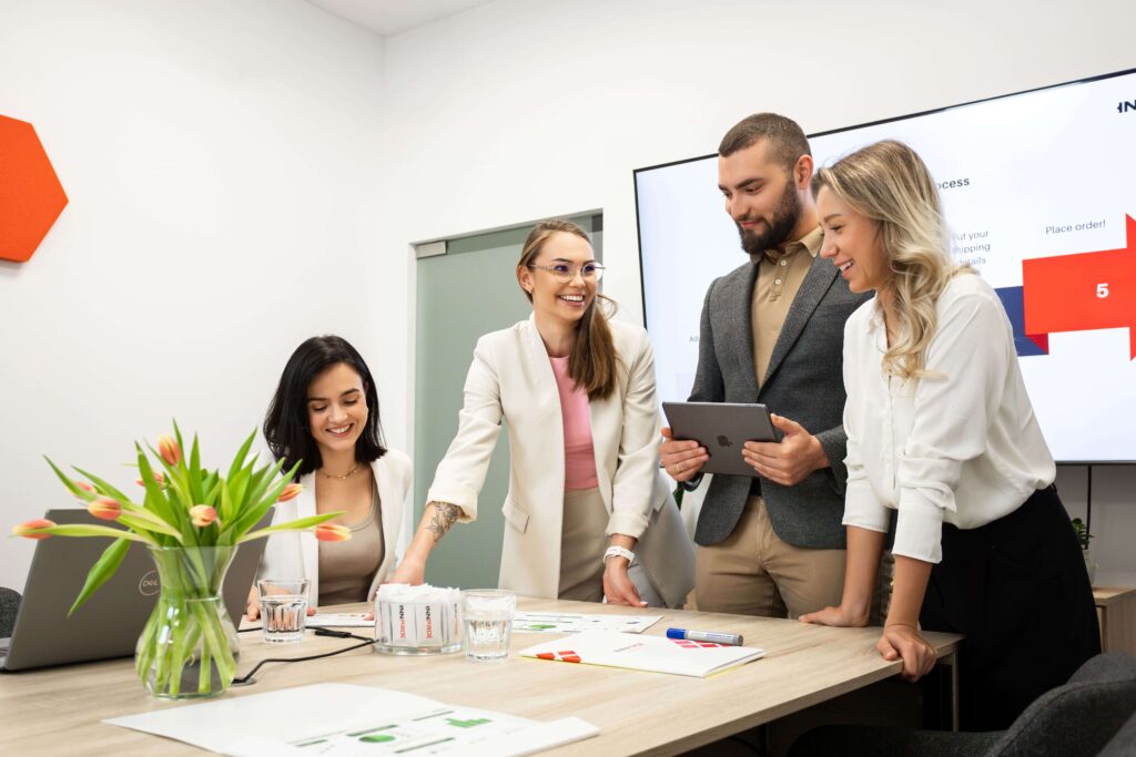 INNPRO-jeva ekipa za podporo strankam na sestanku